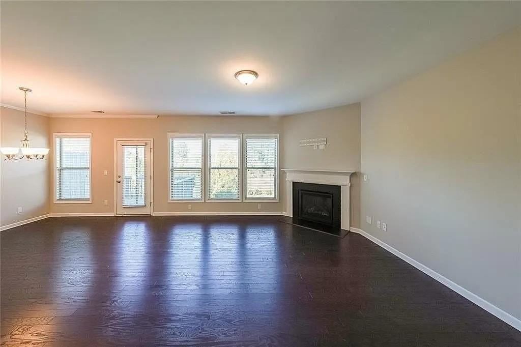 7065 Post Park Way - Photo 4 of 15