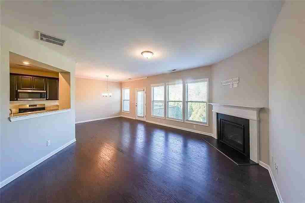 7065 Post Park Way - Photo 5 of 15