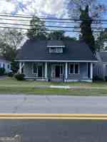 featured image of 92 Woodlawn Ave Apt A #A