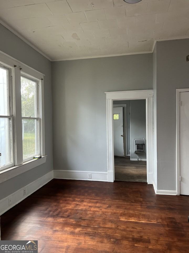92 Woodlawn Ave #A - Photo 4 of 10
