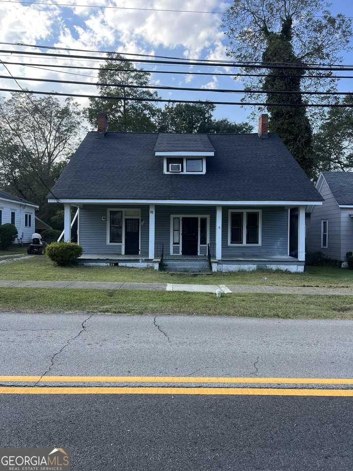 92 Woodlawn Ave Apt B #B