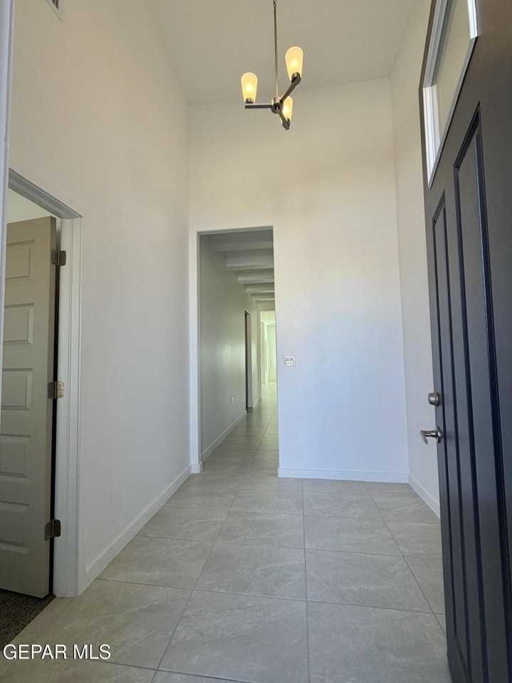 13912 Garforth Ave - Photo 2 of 26