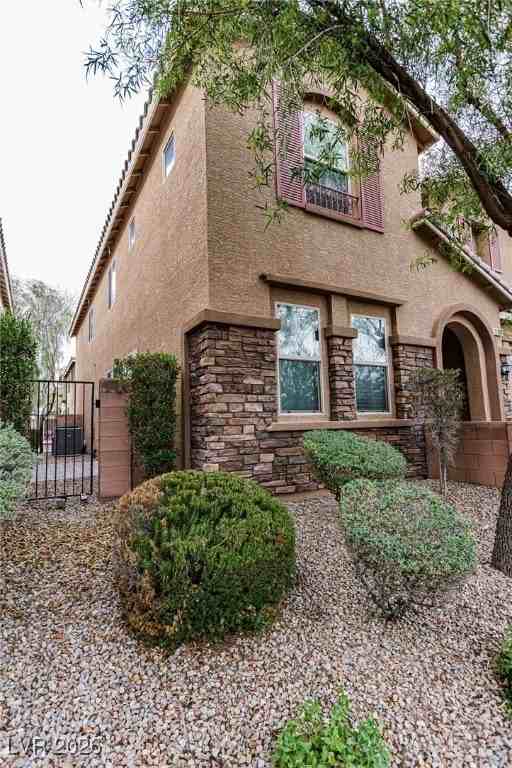 11009 Ketchikan St - Photo 3 of 50