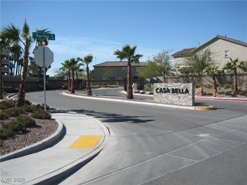 2962 Saltillo Ln - Photo 4 of 24