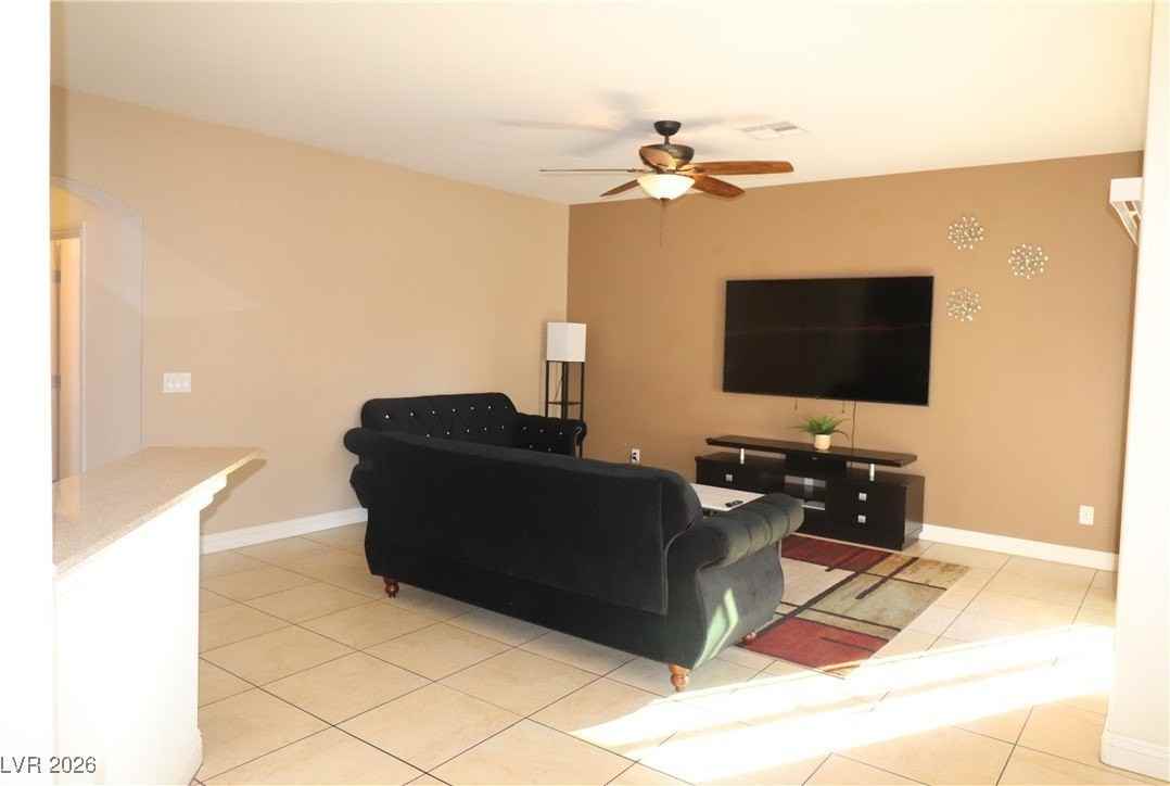 9661 Greensburg Ave - Photo 3 of 27