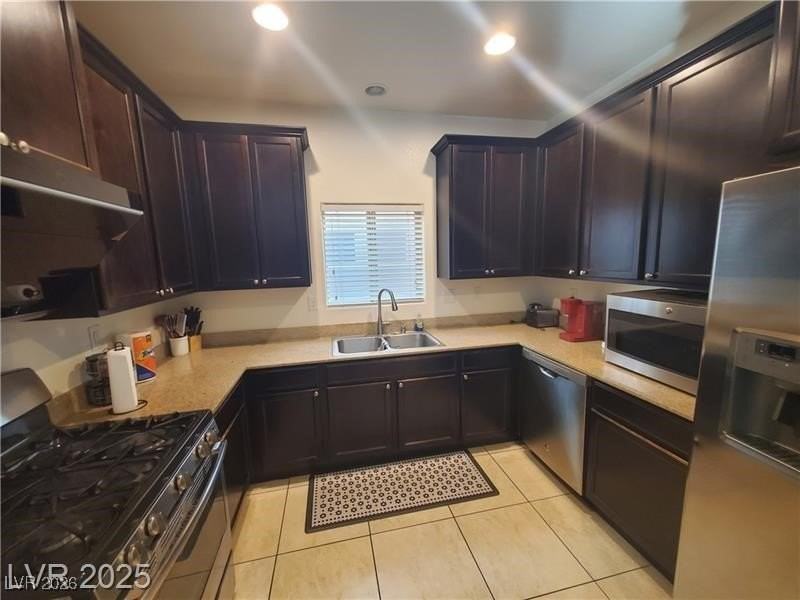 9661 Greensburg Ave - Photo 6 of 27