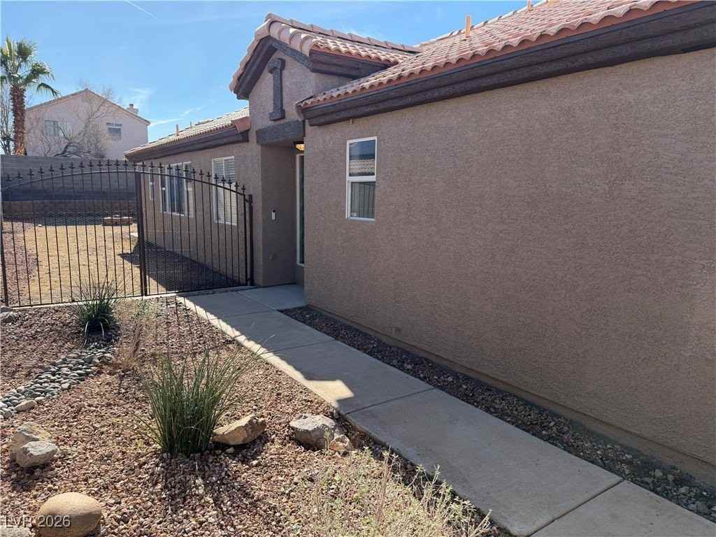 9333 Jumpin Juniper Ave - Photo 2 of 34