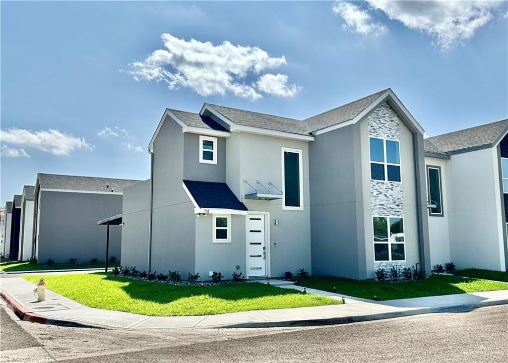 701 W Seminole Ave - Photo 2 of 22