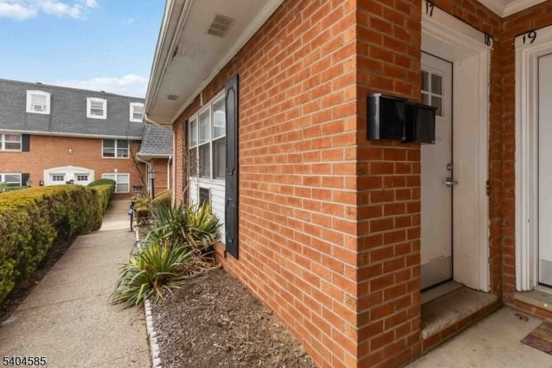 25 River Rd #A17 - Photo 2 of 15