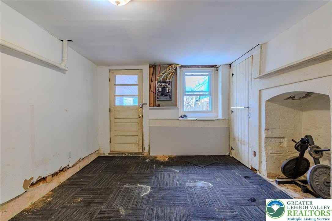 40 S 12th St - Photo 6 of 17