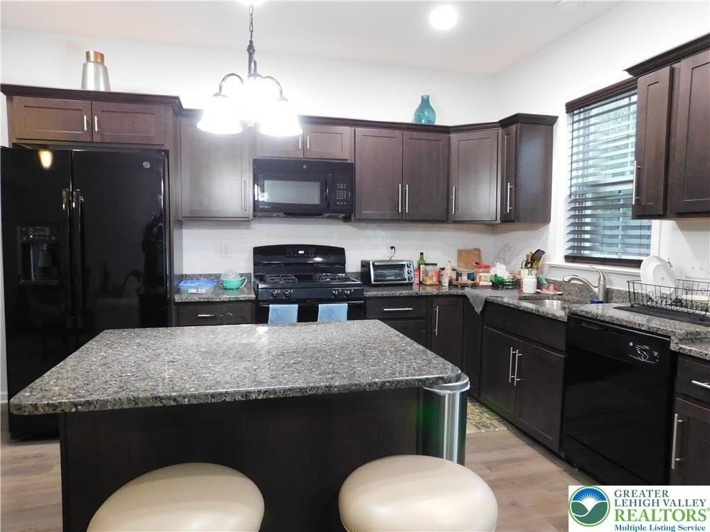 1047 Cetronia Rd Unit 3 #3 - Photo 7 of 19