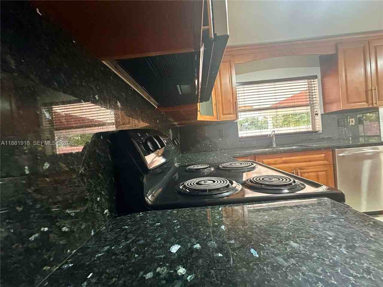 8950 Nw 189th Ter #0 - Photo 4 of 41