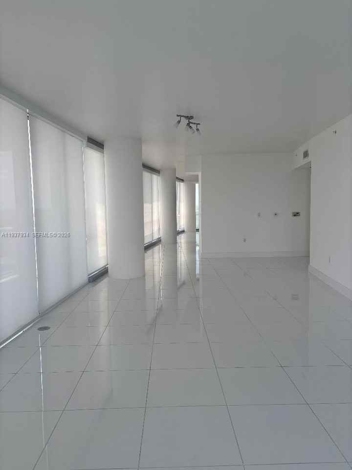 17121 Collins Ave #3101 - Photo 2 of 9