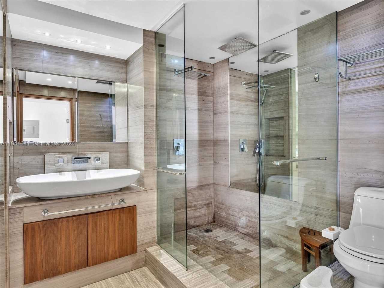 401 Ocean Dr #1103 - Photo 5 of 50