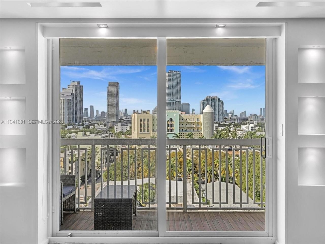 401 Ocean Dr #1103 - Photo 6 of 50