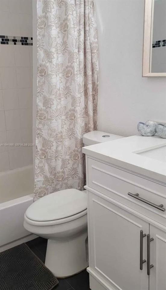 2228 Polk St #3 - Photo 6 of 8