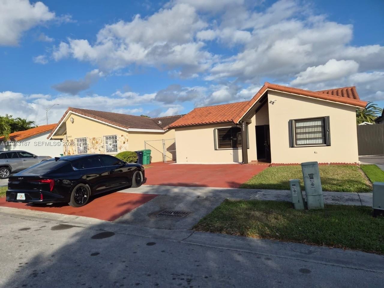 1453 Sw 137th Pl - Photo 3 of 22