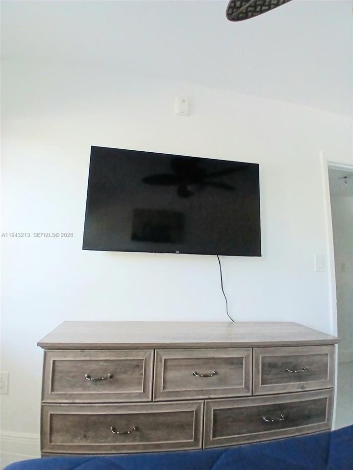 1767 Nw 3rd Ave #15 - Photo 6 of 9