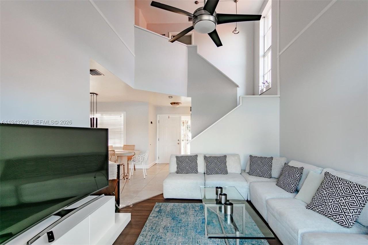 165 Nw 85th Ct #165 - Photo 2 of 22