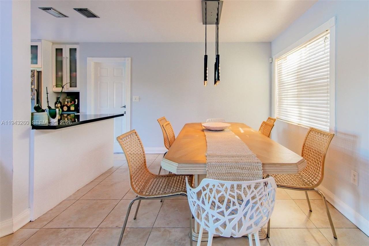 165 Nw 85th Ct #165 - Photo 4 of 22