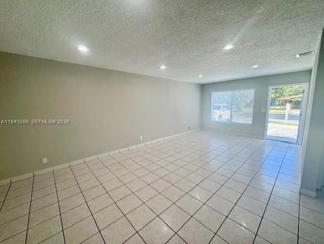 260 Sw 8th Ave #B - Photo 2 of 13