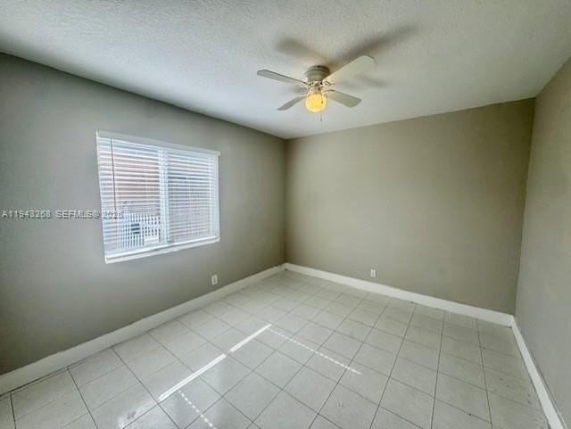 260 Sw 8th Ave #B - Photo 5 of 13