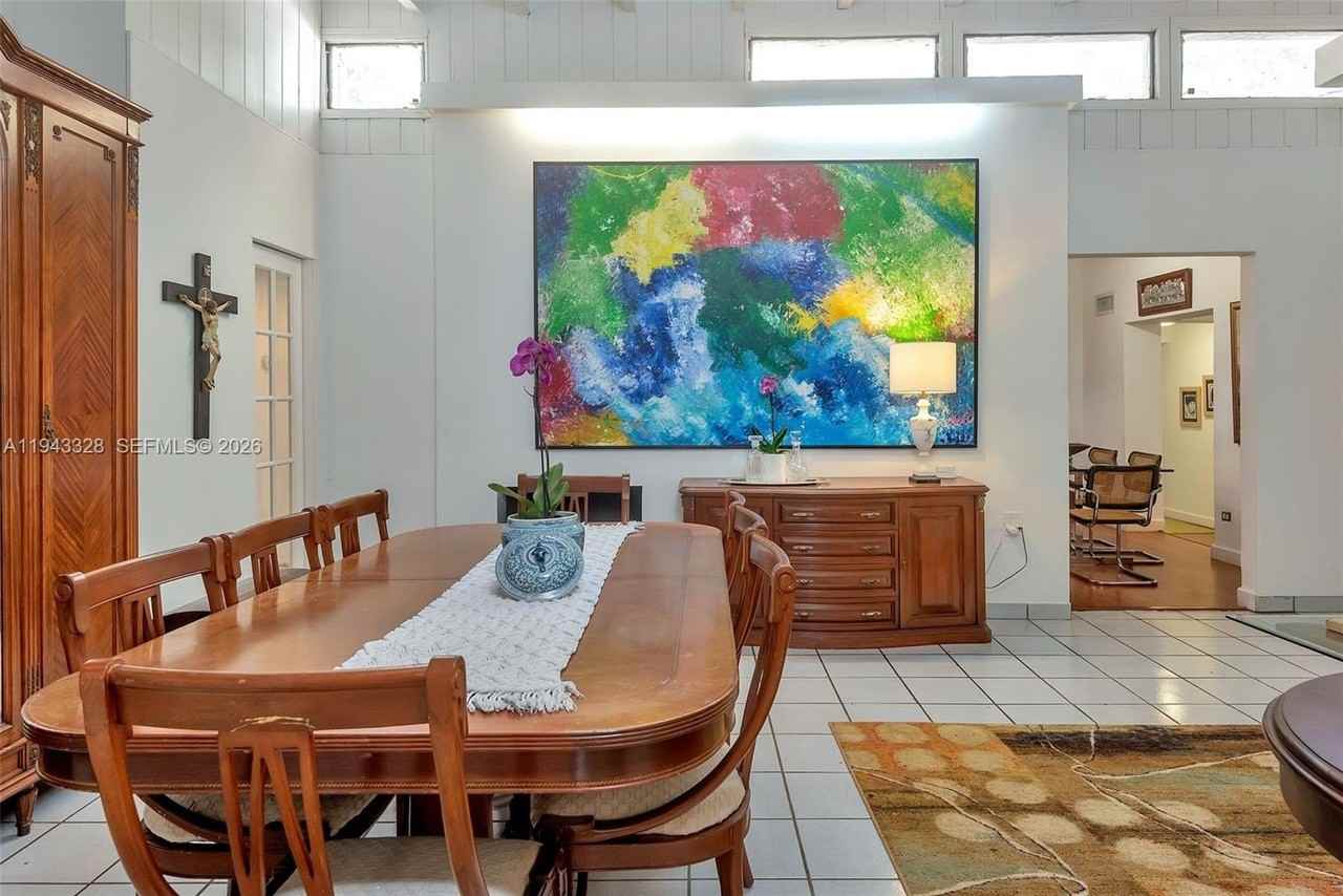 5845 Sw 88th St #0 - Photo 4 of 30