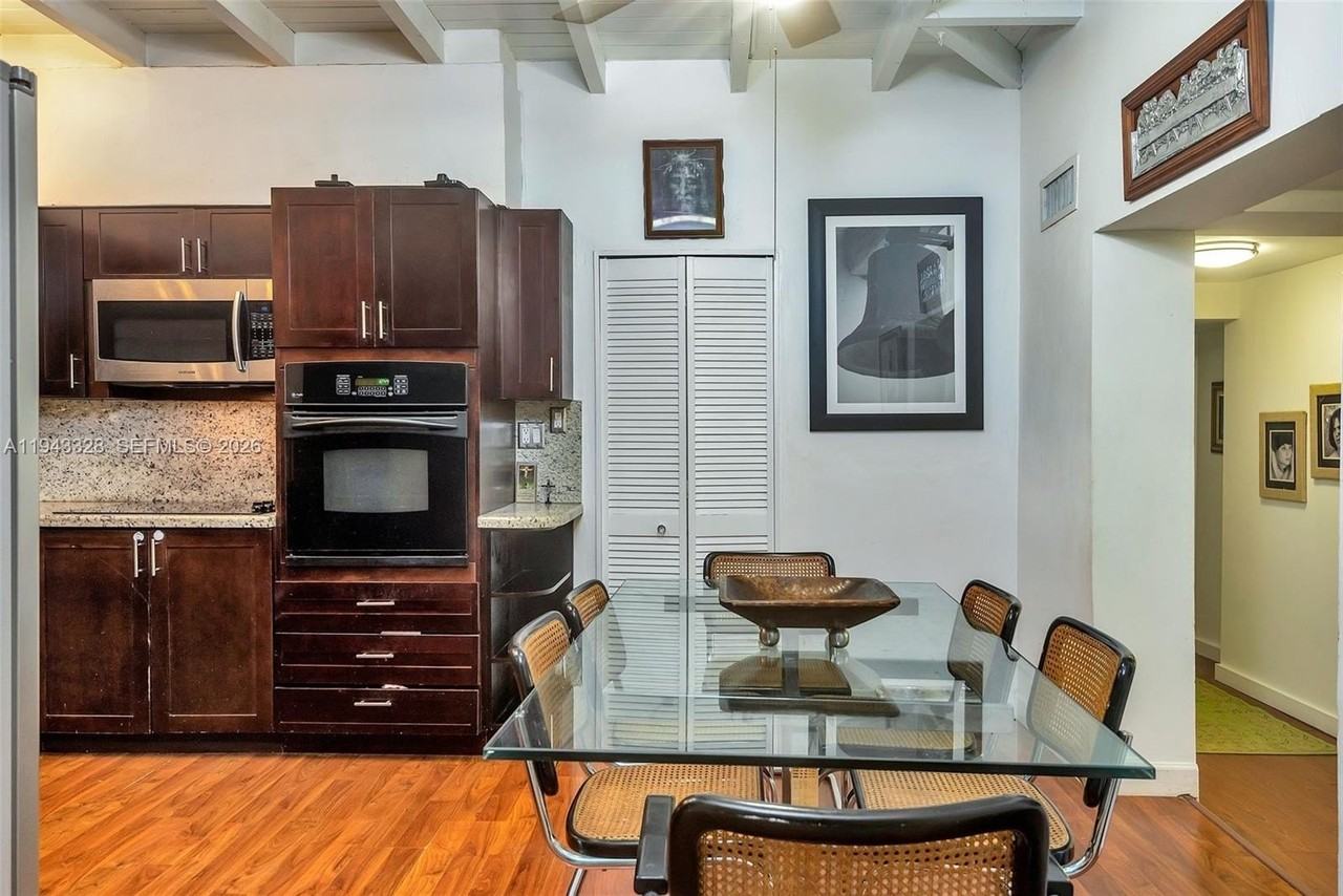 5845 Sw 88th St #0 - Photo 6 of 30