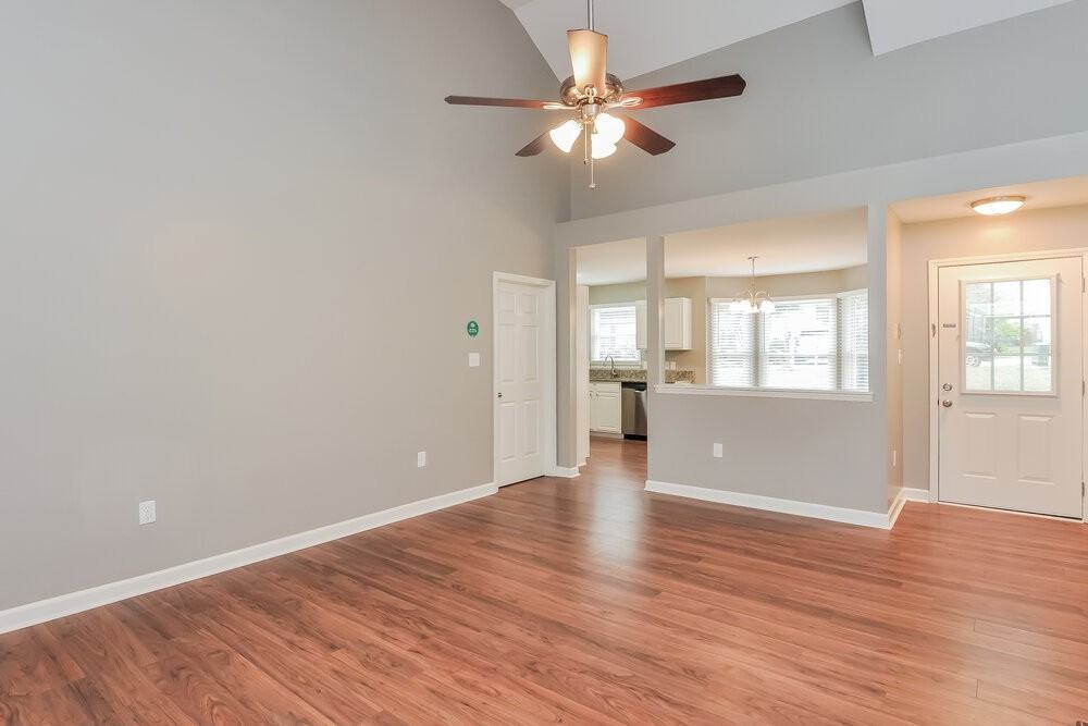 1929 Deep Forest Trl - Photo 4 of 16