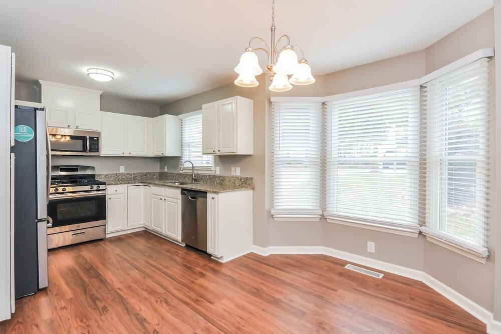 1929 Deep Forest Trl - Photo 5 of 16