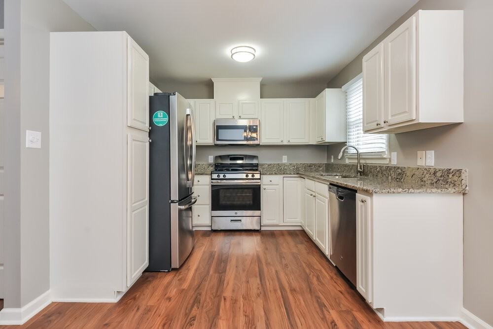 1929 Deep Forest Trl - Photo 6 of 16