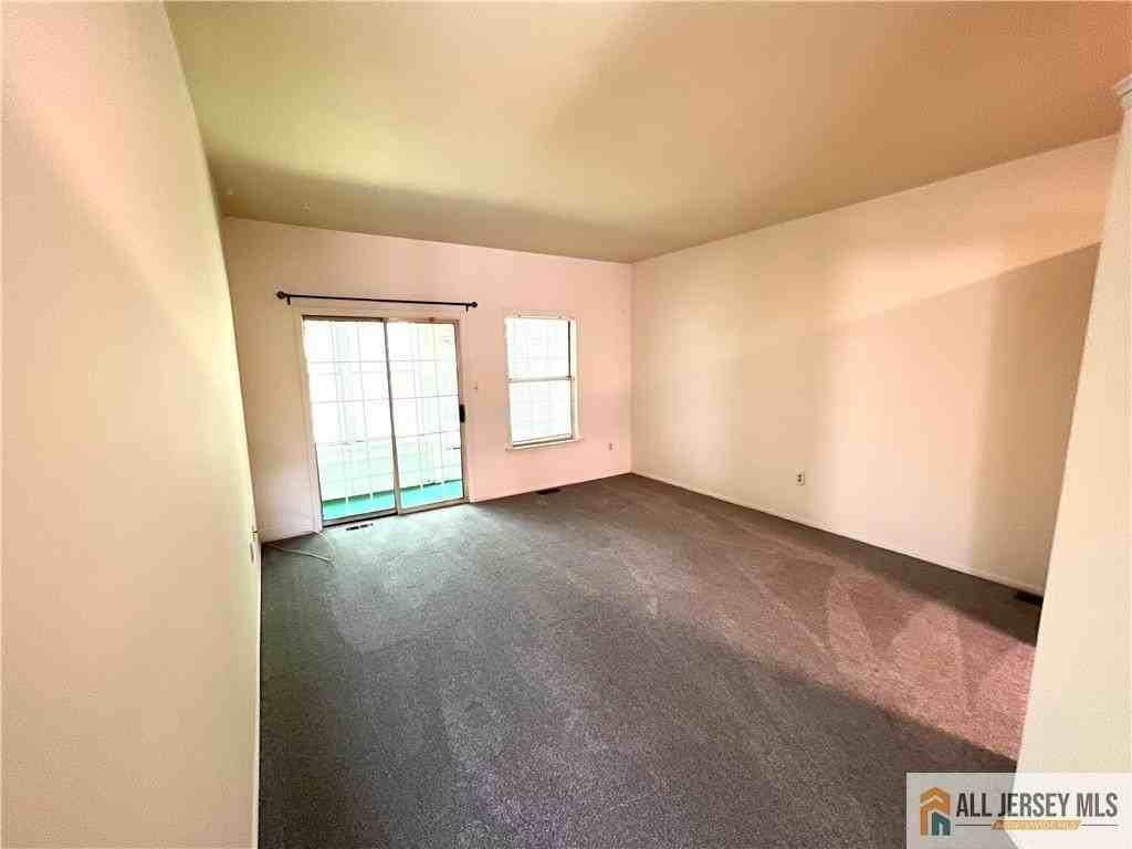 1 Melborn Dr #1C - Photo 6 of 11