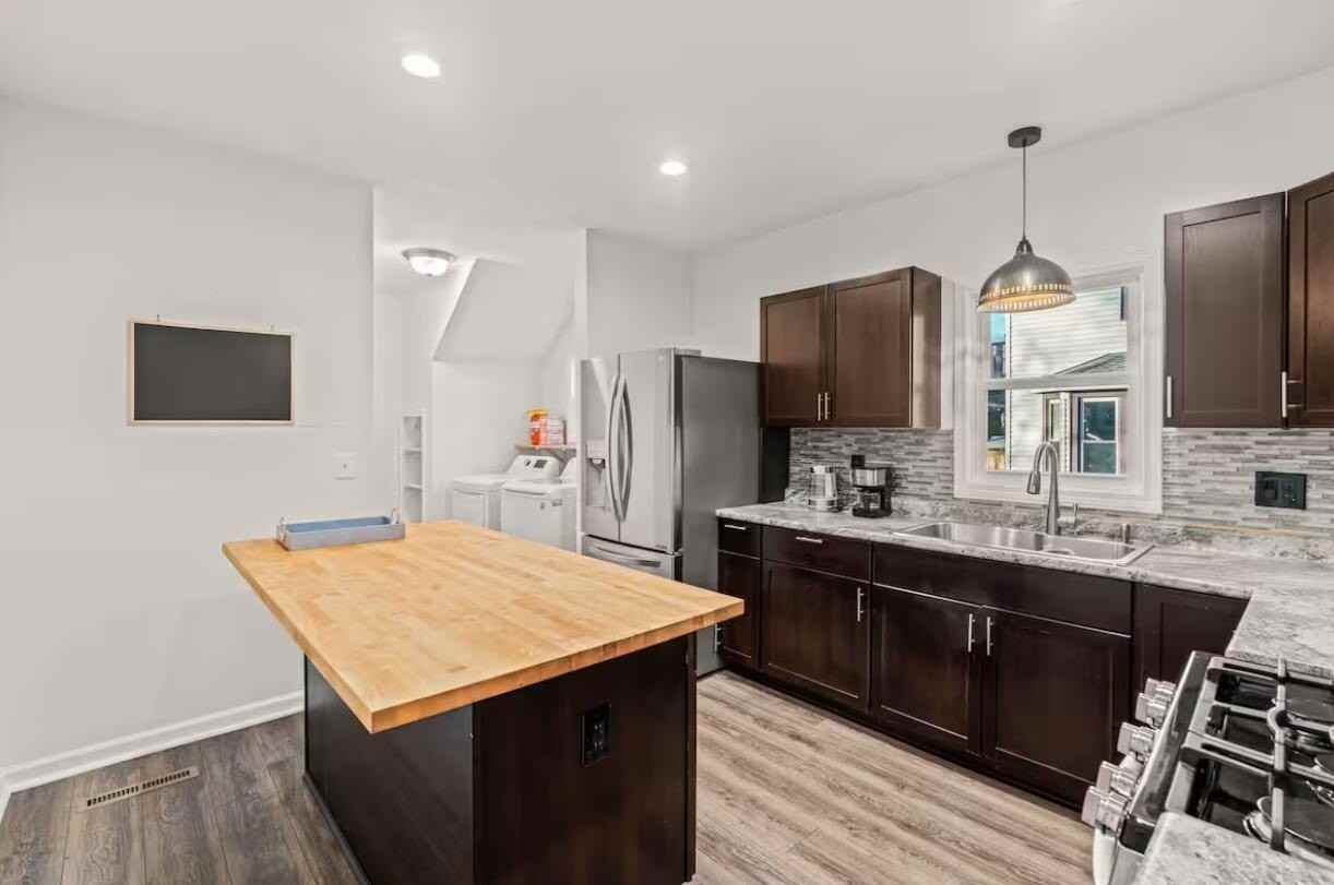 2853 S Ellen St - Photo 5 of 25