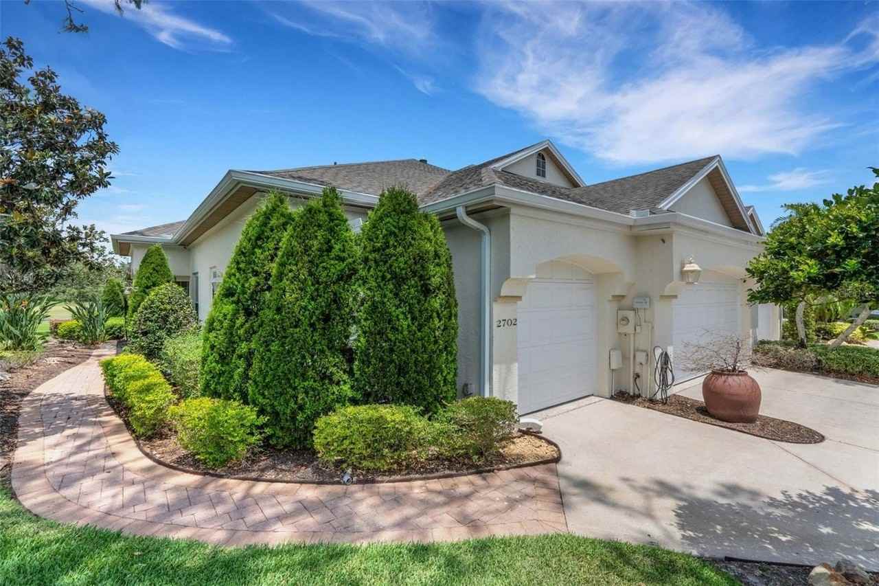 2702 Prestwick Dr - Photo 4 of 50