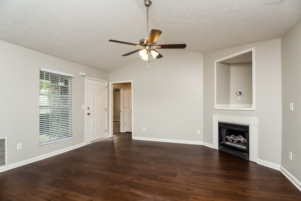 420 Cathedral Dr - Photo 3 of 16