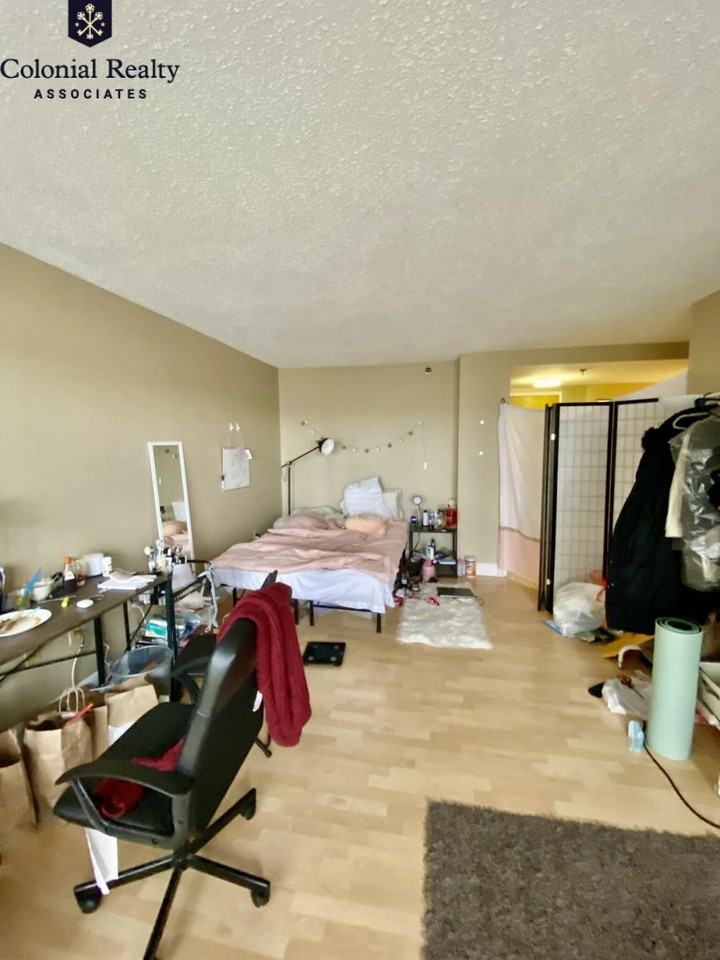 20 N Beacon St - Photo 6 of 9