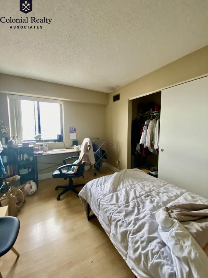 20 N Beacon St - Photo 7 of 9