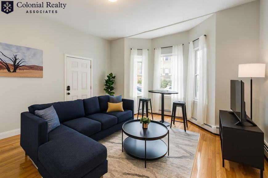 27 Highgate St - Photo 2 of 10
