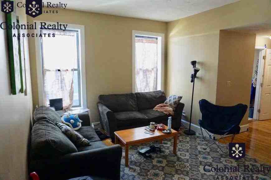 11 Highgate St - Photo 5 of 10