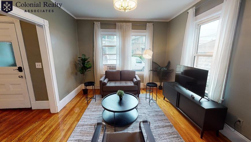 8 Haskell St - Photo 3 of 10