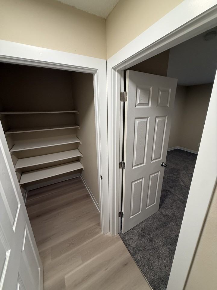 725 South 11th Street - Photo 5 of 11