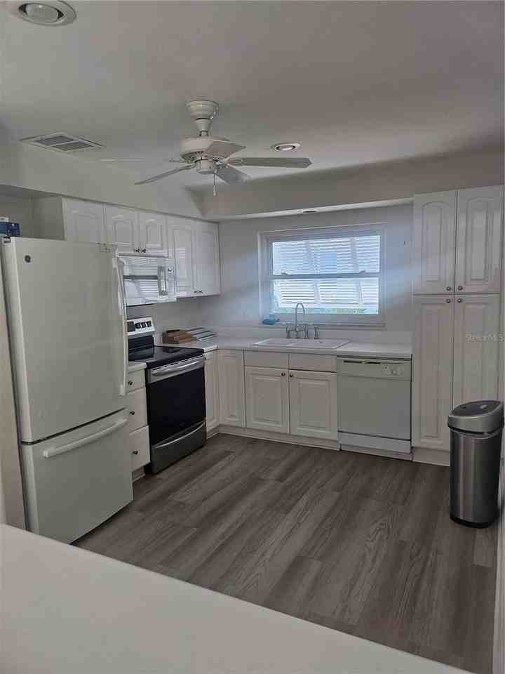 332 2ND STREET E - Photo 5 of 11