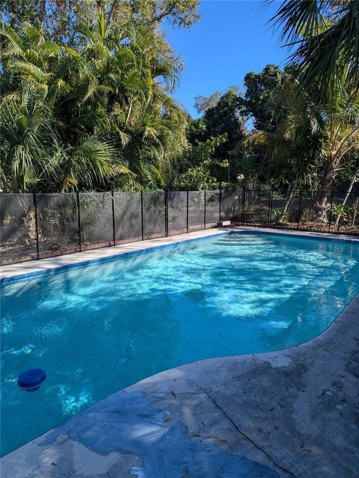 1400 Alhambra Way S - Photo 3 of 37