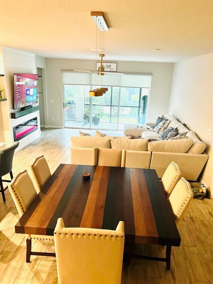 19411 Monarch Wind Way - Photo 2 of 7