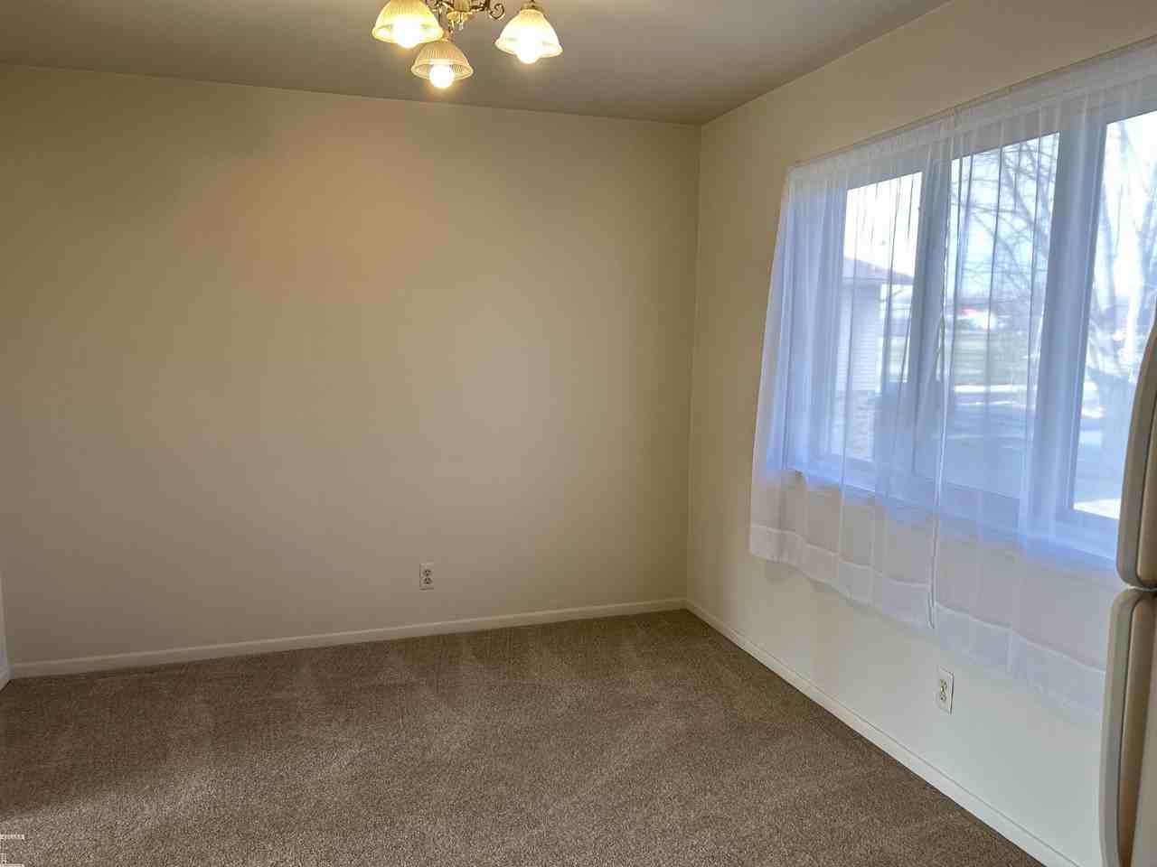 321 Spring St #321 - Photo 6 of 11