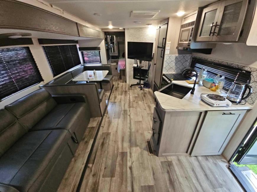 9436 Glade Ave - Photo 6 of 10