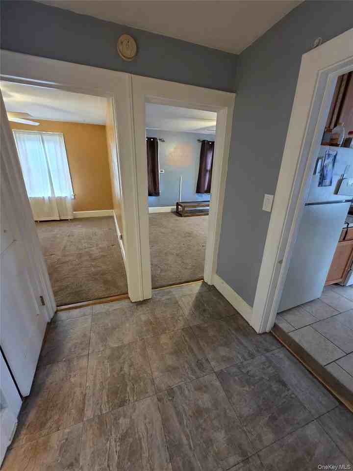 121 4th St - Photo 6 of 10