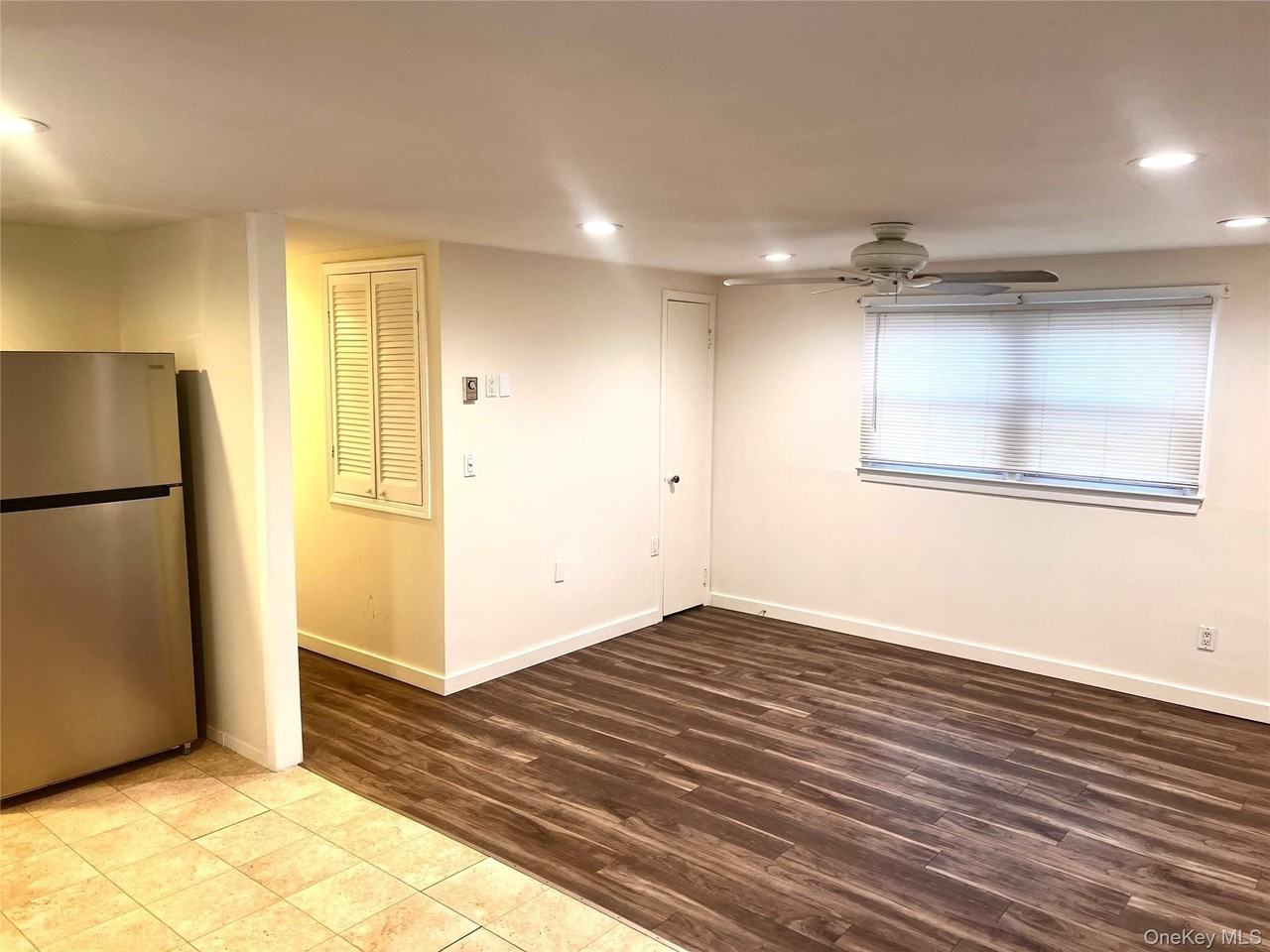 20 W Belmont St - Photo 5 of 9