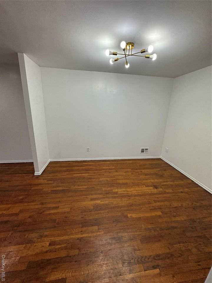 14405 21st Ave - Photo 6 of 18