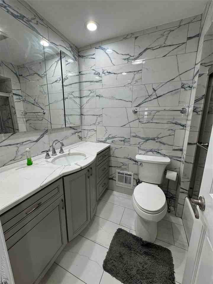 14405 21st Ave - Photo 7 of 18